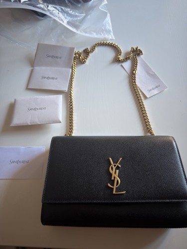 Saint laurent - saint,